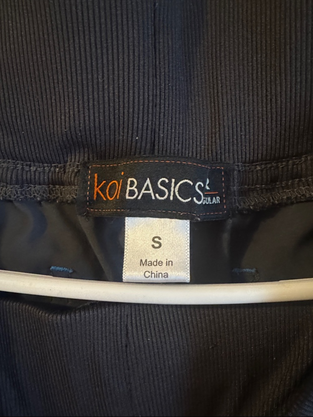 Koi Basics Women’s Regular Charcoal Gray Cargo Scrub Pants - Picture 2 of 2